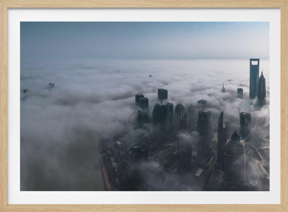 Shanghai im Nebel von oben | Poster
