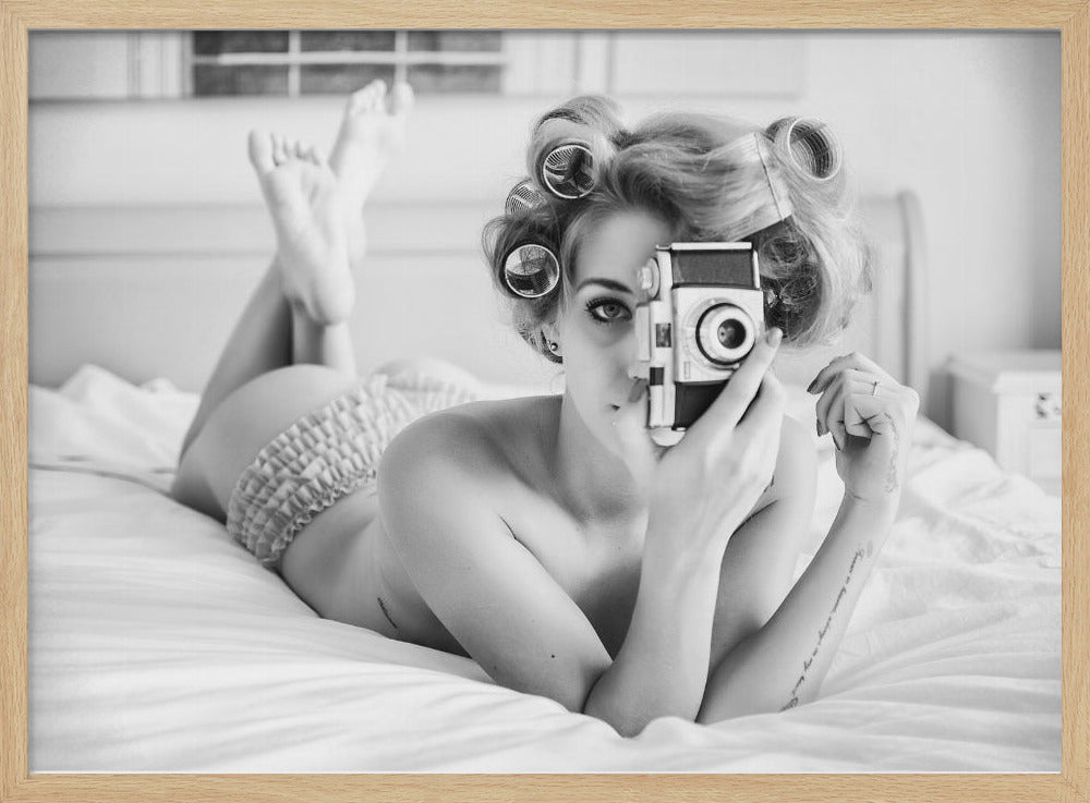 A chick, a click, and a curl | Poster