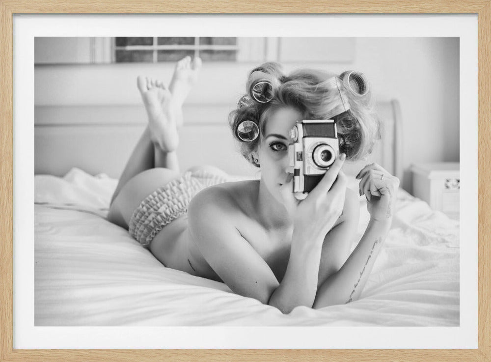 A chick, a click, and a curl | Poster
