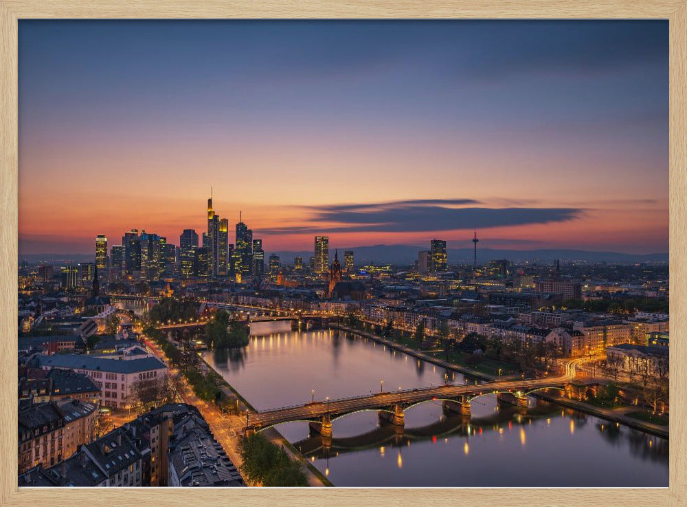 Frankfurter Skyline bei Sonnenuntergang | Poster