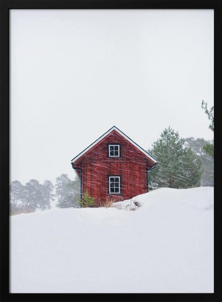 Altes rotes Haus während eines Schneesturms | Poster