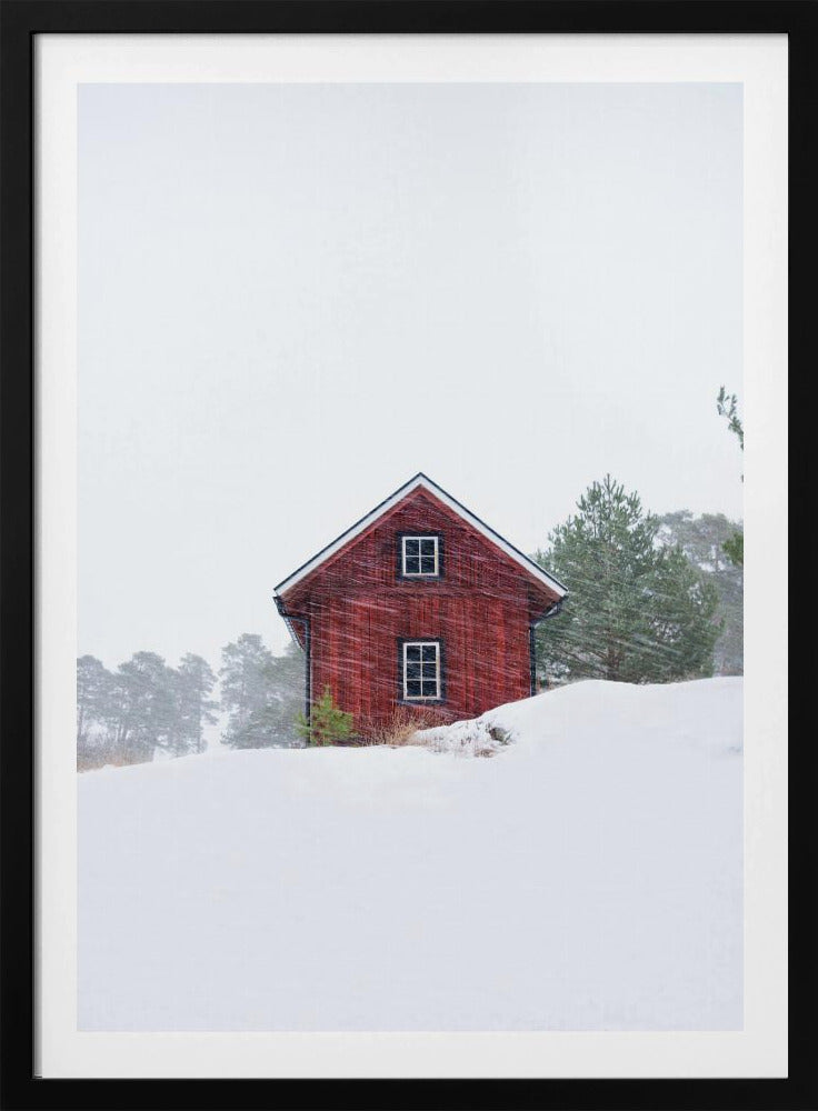 Altes rotes Haus während eines Schneesturms | Poster