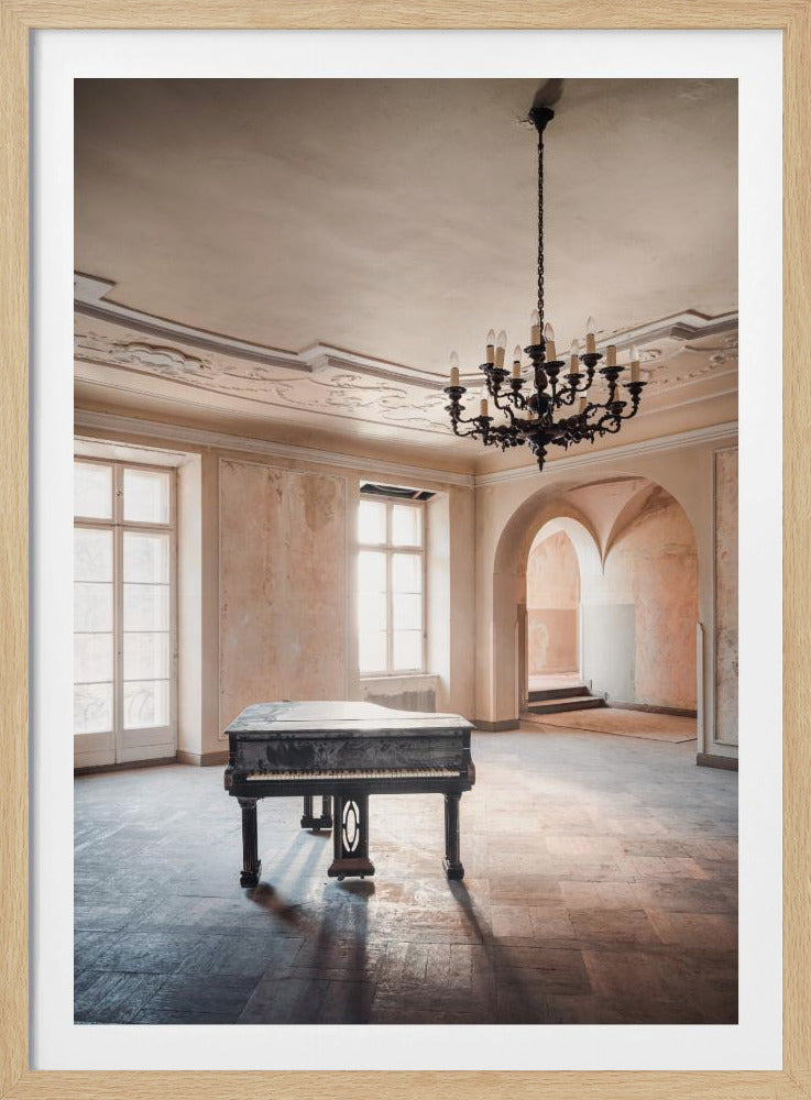 Klavier in einem verlassenen Schloss | Poster