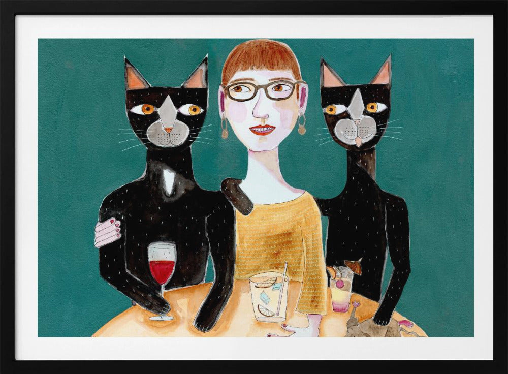 Dame mit ihren zwei schwarzen Katzen beim Trinken | Poster