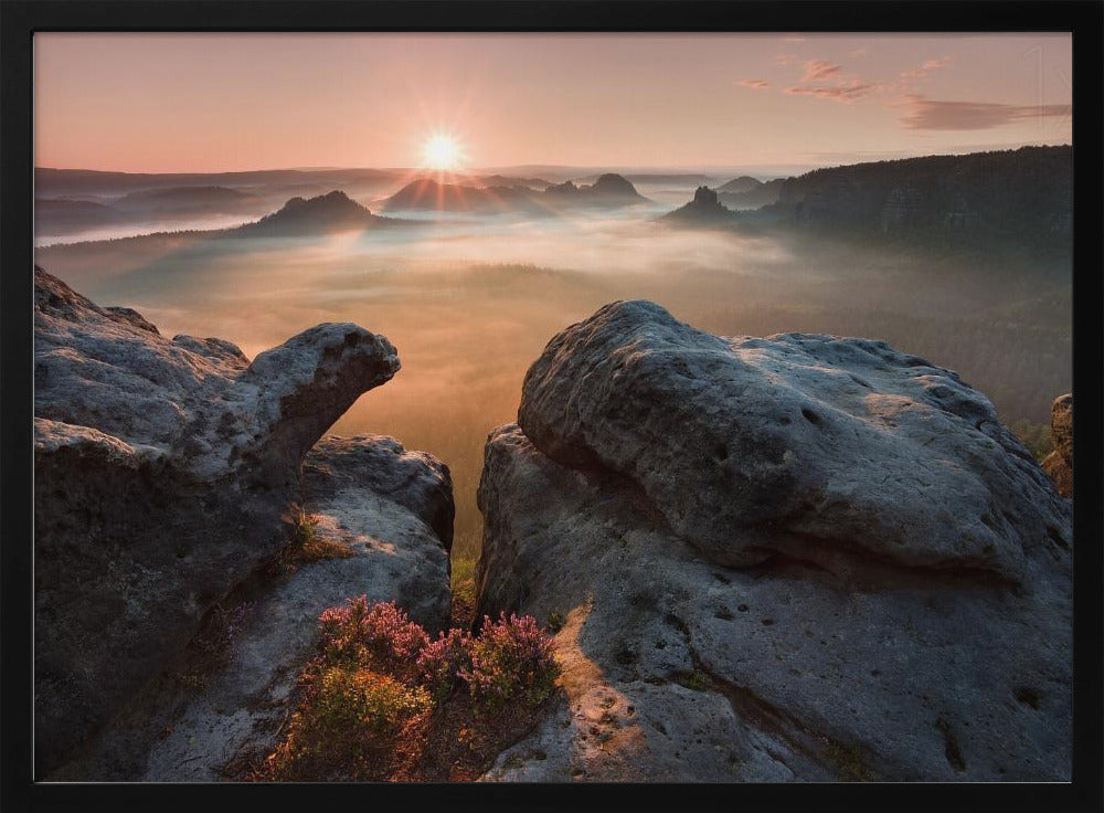 Sonnenaufgang auf den Felsen | Poster