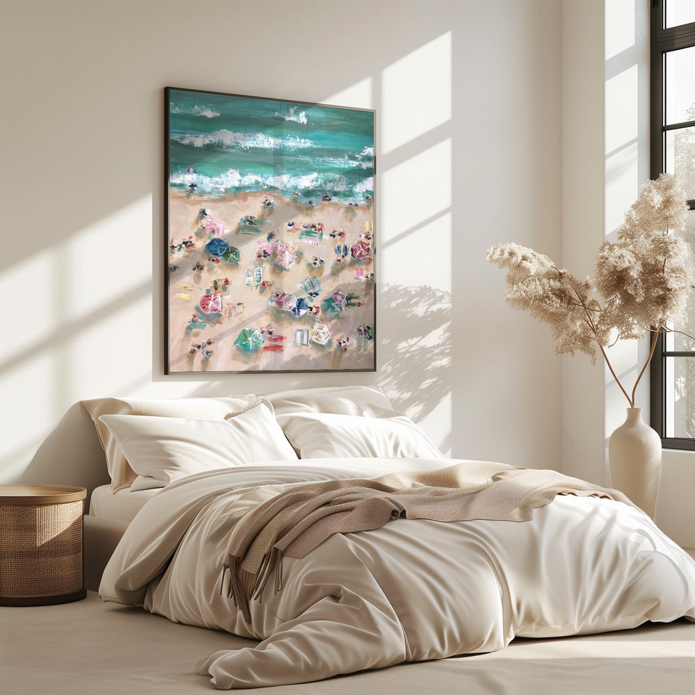 Bunte Sonnenschirme und Sonnenanbeter an einem Sandstrand | Poster
