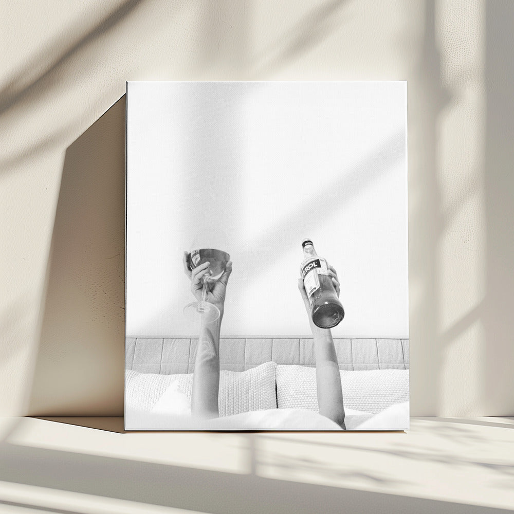 Aperol im Bett, körnig | Leinwand