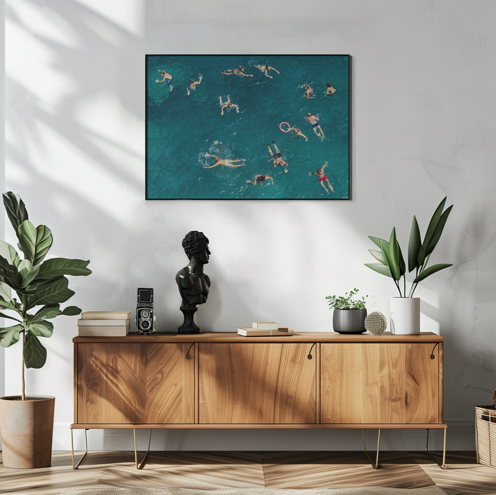 Schwimmen im blauen Wasser | Poster