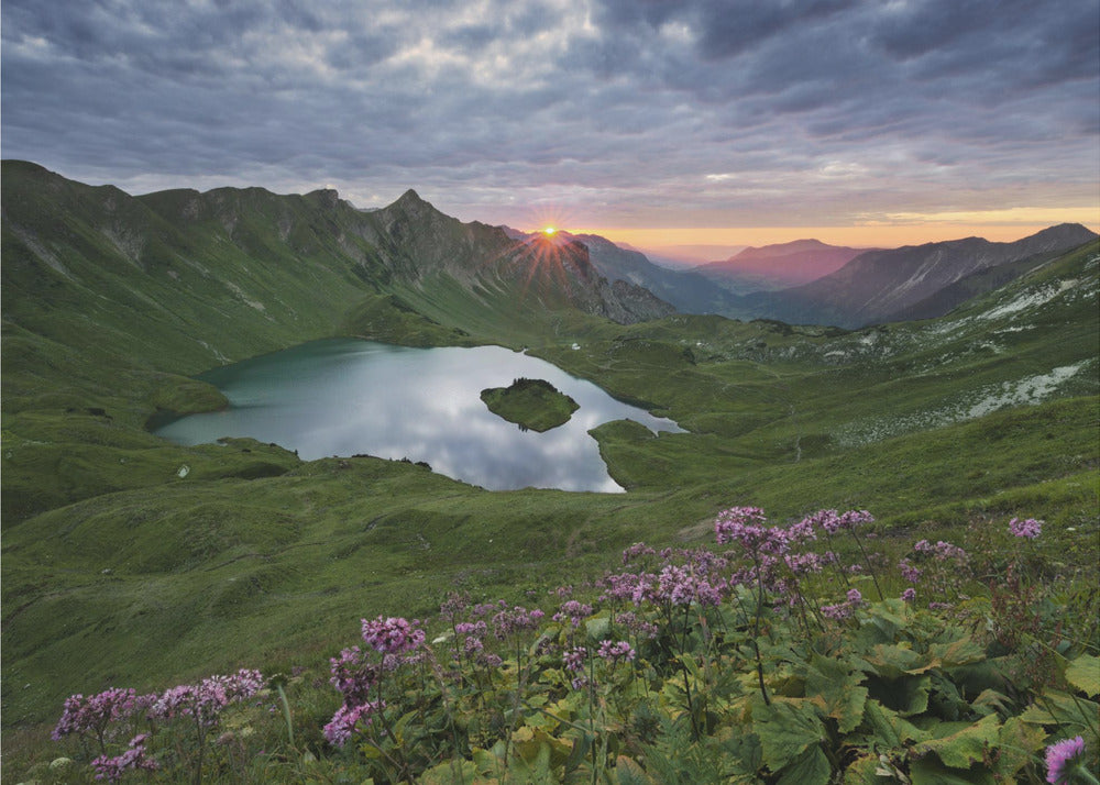Magischer Bergsee | Hintergrundbild