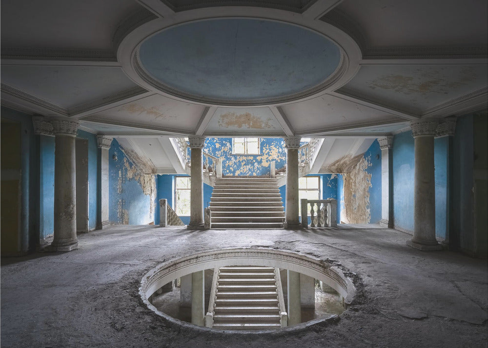 Dunkelblaue Treppe | Tapete