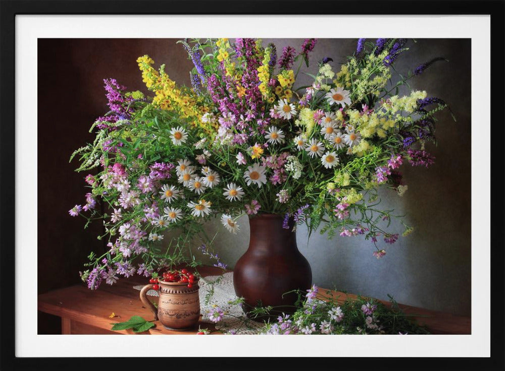 Stillleben mit Wildblumen und Beeren | Poster
