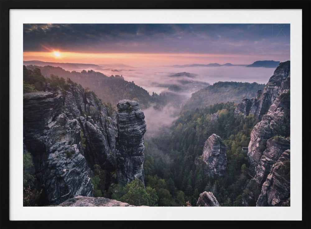 Sonnenaufgang auf den Felsen | Poster