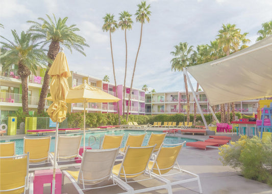 Am Pool des Saguaro Hotels – Palm Springs | Poster
