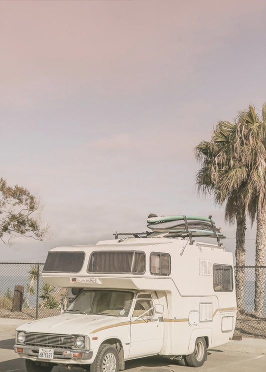 Geparktes Vintage-Wohnmobil | Poster