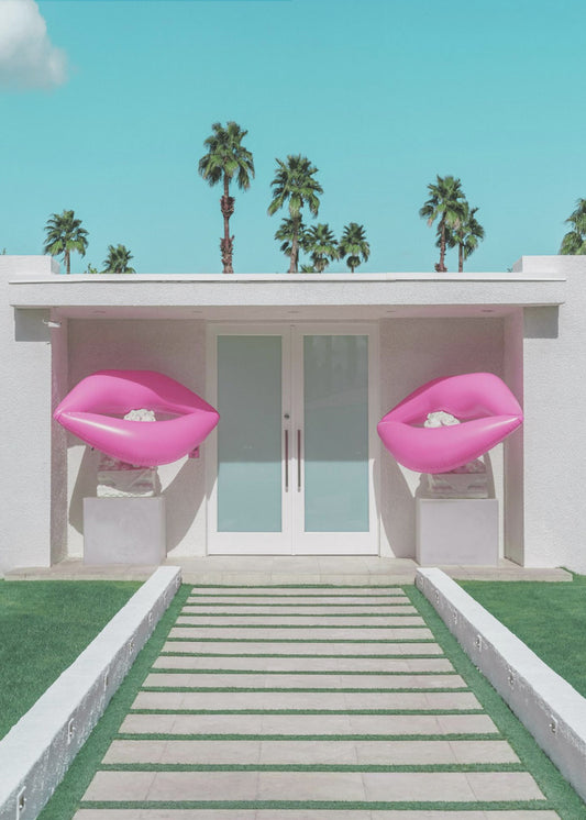 Mid-Century Modern Haus mit rosa Lippen | Poster