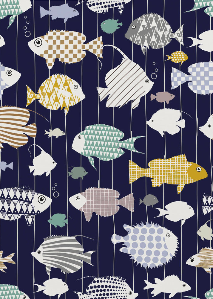 Frischer Fisch auf dunkelmarineblauem Muster | Poster